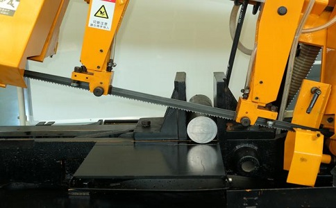 彭市镇数控带锯床自动送料精度会出现偏差吗？